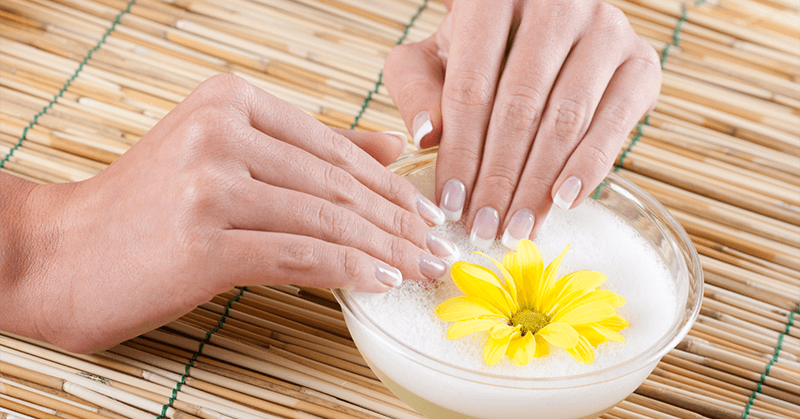 Maneras de cuidar tus uñas a diario